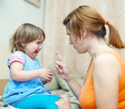Как предотвратить истерики в общественных местах