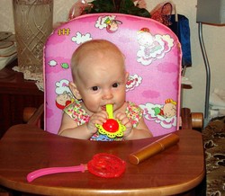 6 месяцев: развитие мелкой моторики ребёнка